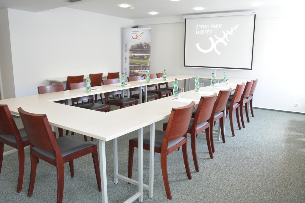 Hotel Arena Liberec Ngoại thất bức ảnh